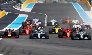 Старт гонки Формулы-1 2018 года на Поль Рикаре