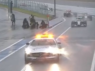 Гран-при Японии 2014 года прерван из-за аварии Жюля Бьянки