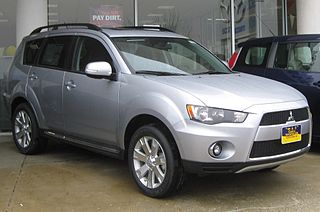 Mitsubushi Outlander XL 2010 года Mitsubushi Outlander XL 2010 года