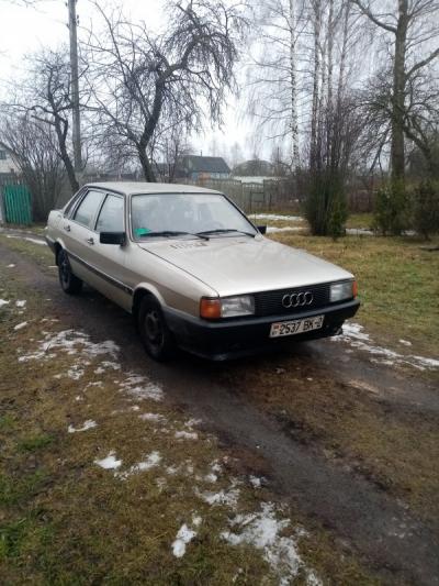 Audi 80