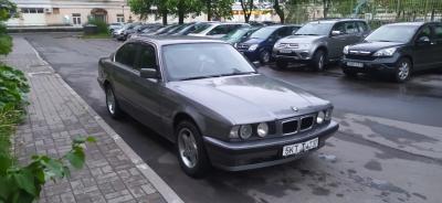 BMW 5 Series (E34)