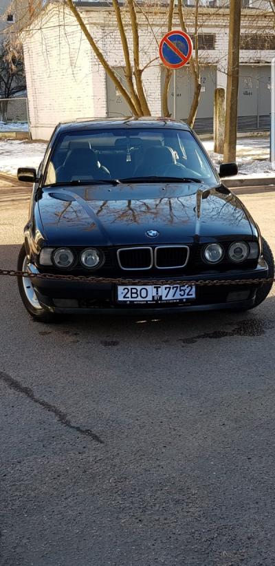 BMW 5 Series (E34)