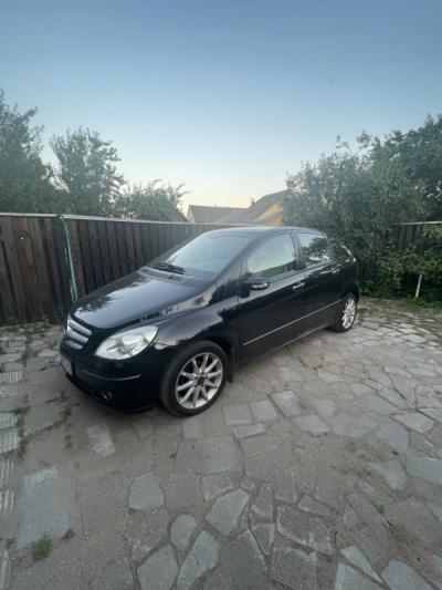 BMW 1 Series (E87 5-door)