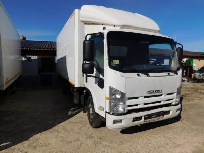 Isuzu Elf