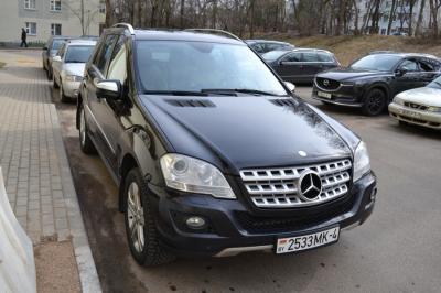 Mercedes M Class (W164)
