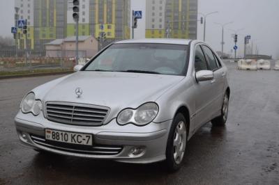 Mercedes C Class (W203)