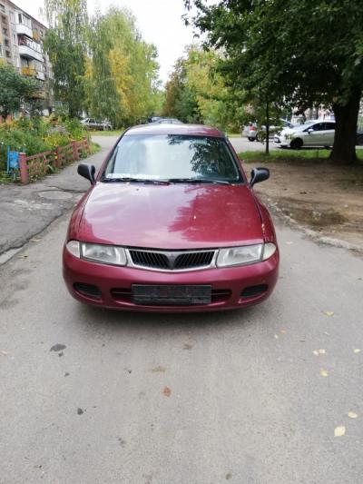 Mitsubishi Carisma