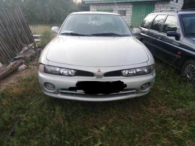 Mitsubishi Galant
