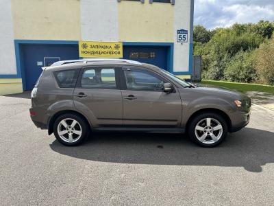 Mitsubishi Outlander II