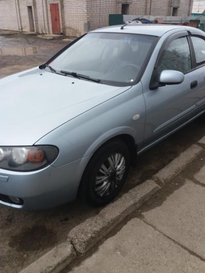 Nissan Almera