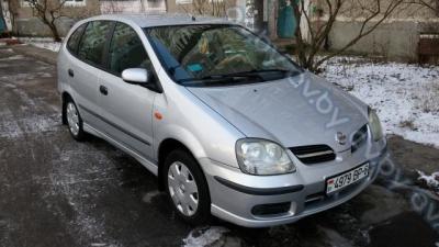 Nissan Almera Tino