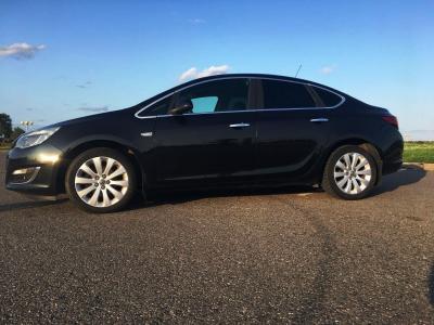 Opel Astra J