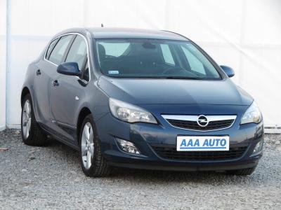 Opel Astra J