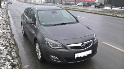Opel Astra J