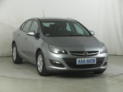 Opel Astra J