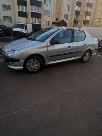 Peugeot 206