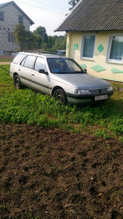 Peugeot 405