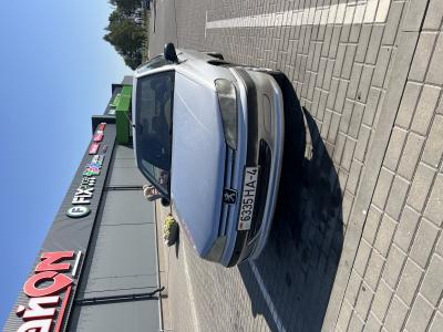 Peugeot 406