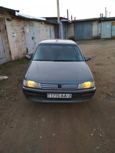 Peugeot 605