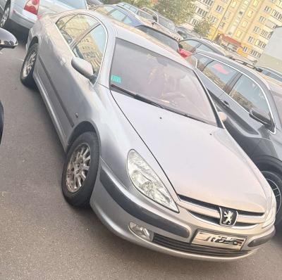 Peugeot 607