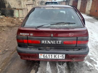 Renault 19