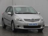 ������������� Toyota Auris