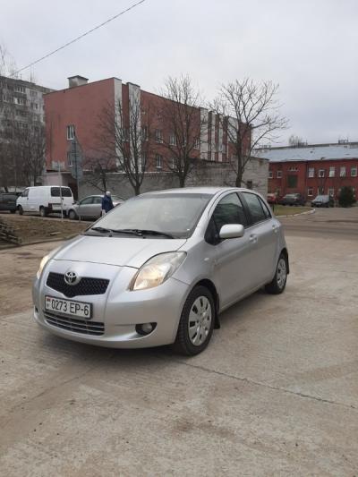 Toyota Yaris 2