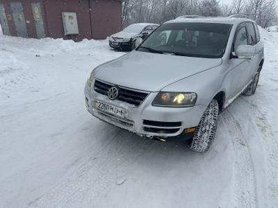 Volkswagen Touareg 1
