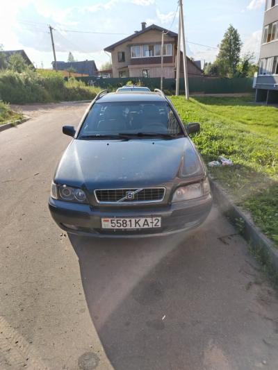 Volvo V40