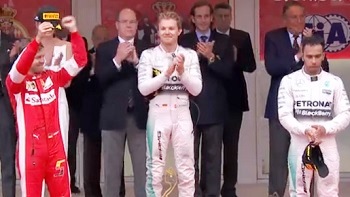 Росберг, Феттель и Хэмилтон на подиуме гонки Формулы-1 2015 года в Монако