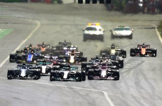 Старт гонки Формулы-1 2017 года в Монце