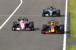 Даниэль Риккардо, Эстебан Окон и Валттери Боттас в гонке Формулы-1 2017 года на Сузуке