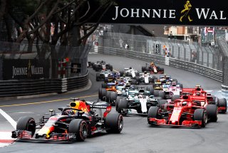 Старт гонки Формулы-1 2018 года в Монако