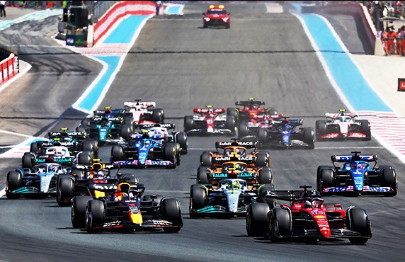 Старт Гран-при Франции 2022 года