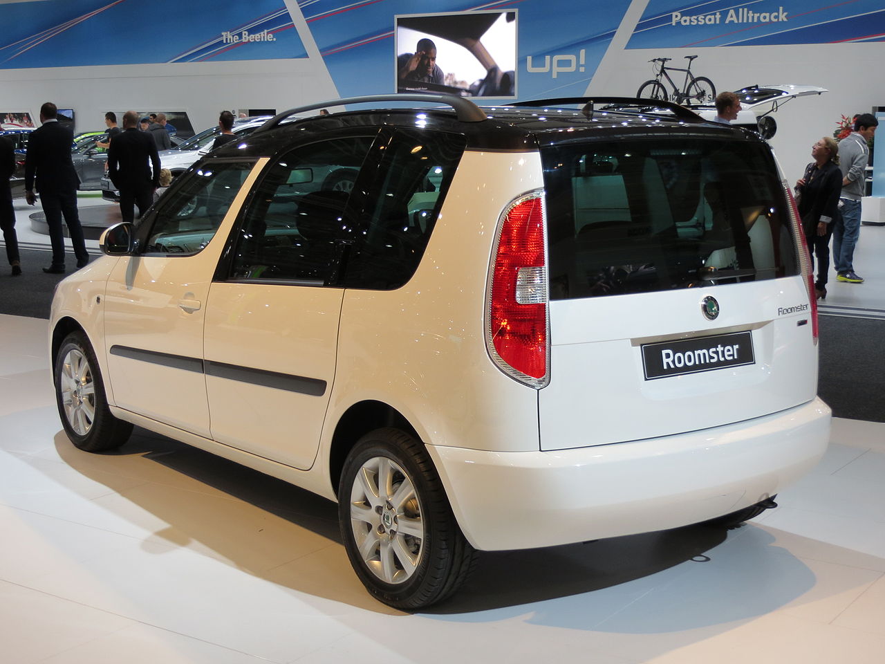 Skoda Roomster (Шкода Румстер) 2013