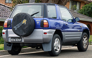 Toyota RAV4 (Тойота Рав 4) 1998 года