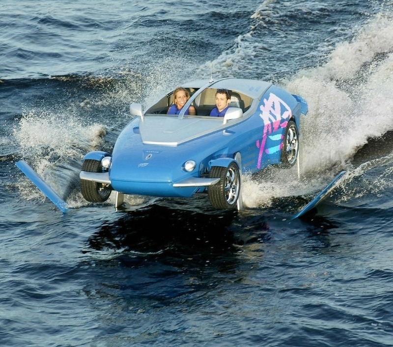 Плавающее авто Rinspeed Splash