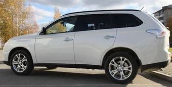 Mitsubishi Outlander (Мицубиси Аутлендер) PHEV, купить авто в Беларуси, Митсубиси Аутлендер PHEV