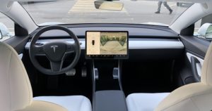 Электромобиль Tesla Model 3, салон