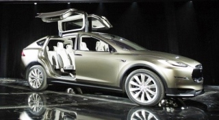 Tesla Model X концепт 2012 года