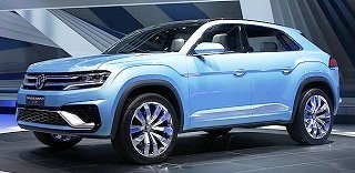 Volkswagen представил концепт семиместного кроссовера-гибрида