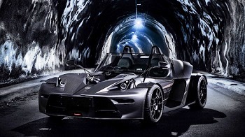 X-Bow стал полностью карбоновым