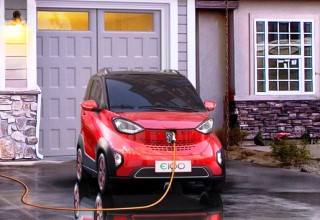 Baojun E100 - китайский электрический Smart