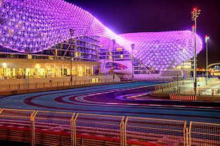 Формула-1, новости: на квалификации 2016 года в Абу-Даби впереди Mercedes и Red Bull