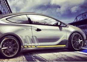 Opel Astra OPC Extreme — новый горячий хэтч на дорогах