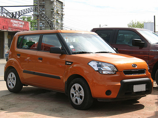 Kia Soul с электрическим приводом и возможностью пробега более чем 200 миль или 320 километров