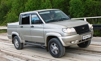 Дорестайлинговый UAZ Pickup