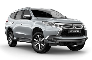 Внедорожник Mitsubishi Pajero Sport 2016 года