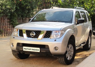 Внедорожник Nissan Pathfinder 2010 года