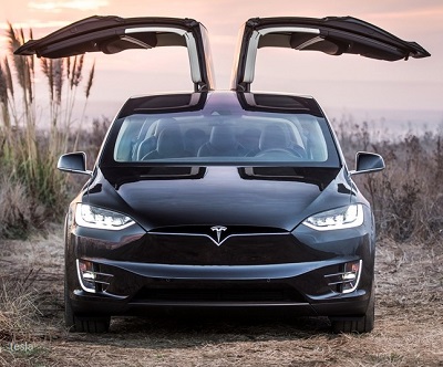 Электромобиль Tesla Model X - супербрутальный электрокар